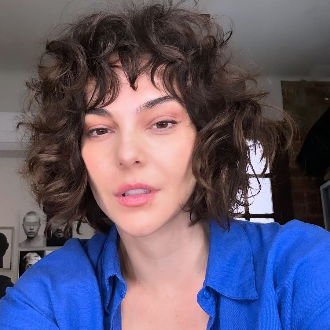 Tainá Müller também mudou de visual e adotou a franja recentemente / Instagram/Tainá Müller