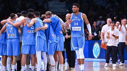 Giannis em jogo da Grécia