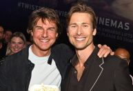 Tom Cruise prestigia Glen Powell e vai à pré-estreia de 