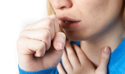 Casos de coqueluche crescem mais de 1000% em 2024 no Brasil