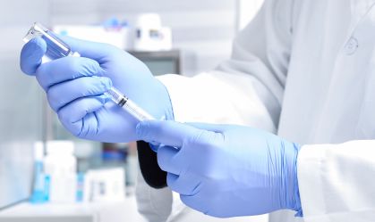 Vacina de HPV reduz em 62% mortes por câncer de colo de útero, diz estudo
