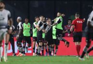 Fim de tabu: Vasco vence Corinthians após 14 anos e sobe no Brasileirão