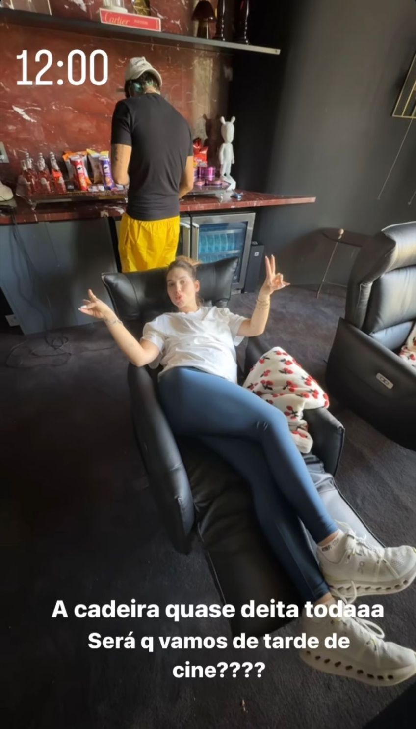 Virginia mostrou o cinema em sua mansão nesta segunda (31) / Foto: Instagram/Virginia Fonseca