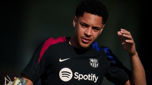 Vitor Roque chegou ao Barcelona no final de dezembro do ano passado