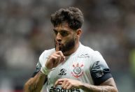 Clube da Premier League procura Corinthians por Yuri Alberto