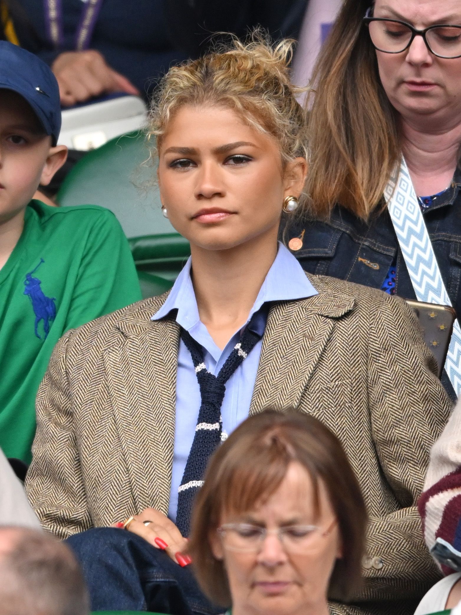 Zendaya usa Ralph Lauren, em Wimbledon / Karwai Tang/WireImage/Getty Images