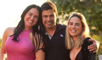 Wanessa Camargo abriu álbum de fotos ao lado do pai e da madastra neste domingo (14)