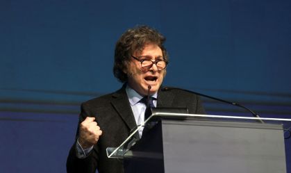 Milei vetará reforma previdenciária, ampliando crise com Congresso argentino