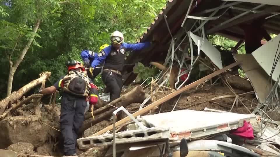 Landslide kills 13 in southern Thailand