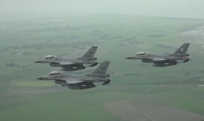 Piloto ucraniano morre em queda de caça F-16 fabricado pelos EUA