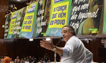O candidato Mauro Tramonte (Republicanos) em convenção partidária