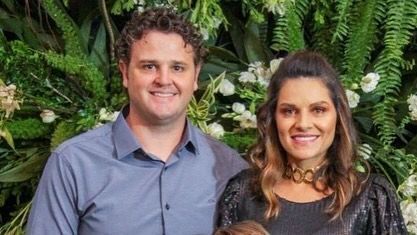 O empresário Junior Zini, ex-goleiro do Cascavel Futsal, e a mulher dele, Kharine, estavam entre os passageiros do voo 2283 da Voepass / Reprodução