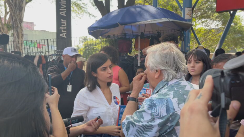 Tabata escuta moradores da Zona Leste, na manhça desta quarta-feira (21) • CNN