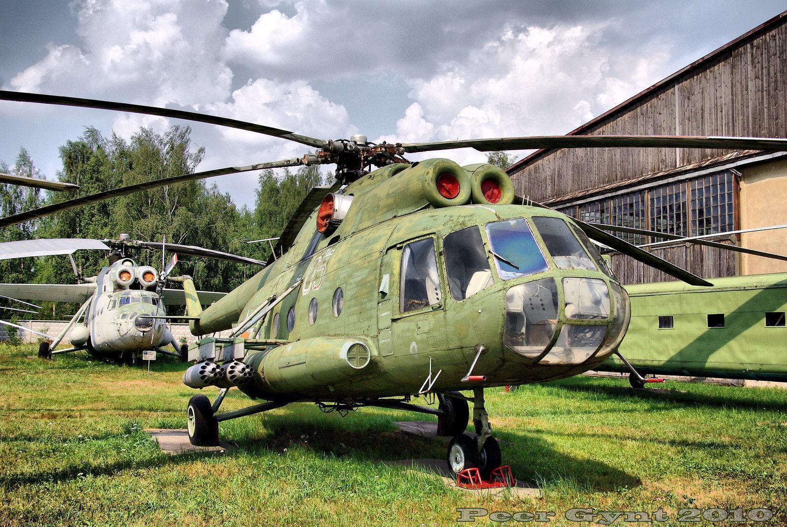 Foto mostra um modelo do helicóptero soviético Mi-8 desenvolvido na década de 1960 para transporte de carga ou tropas.