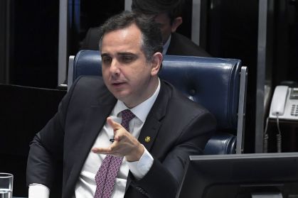 Plenário do Senado Federal durante sessão deliberativa ordinária. Ordem do dia. Na pauta, o projeto de reoneração gradual da folha de pagamento de 17 setores da economia (PL 1.847/2024). Governo e senadores seguem nas negociações em torno da compensação da desoneração da folha. À mesa, presidente do Senado Federal, senador Rodrigo Pacheco (PSD-MG),