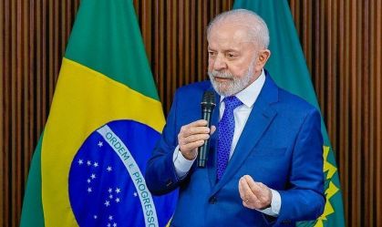 "Se Galípolo disser que precisa aumentar os juros, ótimo, aumente”, diz Lula