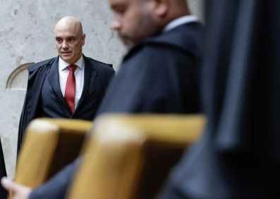 O ministro do STF Alexandre de Moraes chegou ao plenário do Supremo
