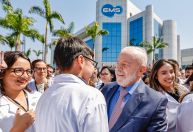 Lula diz que Anvisa precisa andar “um pouco mais rápido” na liberação de medicamentos