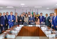 Após reunião com líderes, Lula diz que "diálogo entre os Três Poderes voltou a ser a regra em nossa democracia"