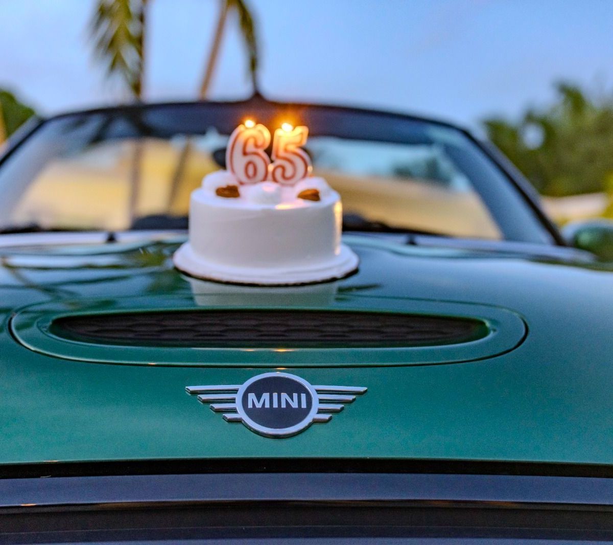 Mini faz 65 anos; conheça alguns modelos da marca | CNN Brasil