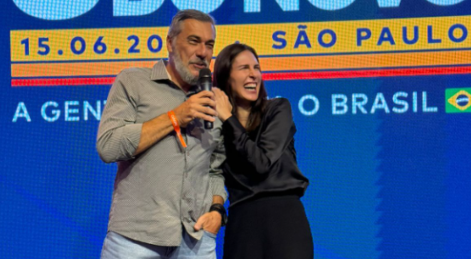 A candidata à prefeitura de São Paulo Marina Helena (Novo) e o vice em sua chapa, Coronel Priell Neto (Novo)