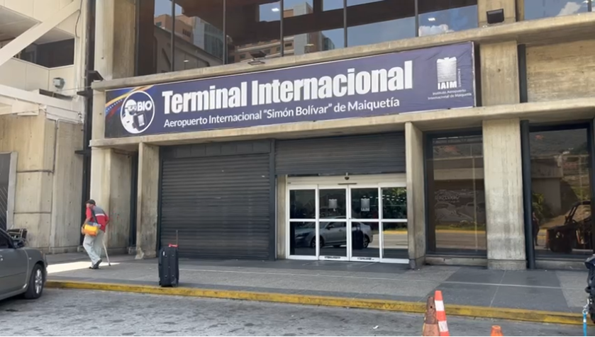 Aeroporto Internacional Simón Bolívar / Luciana Taddeo