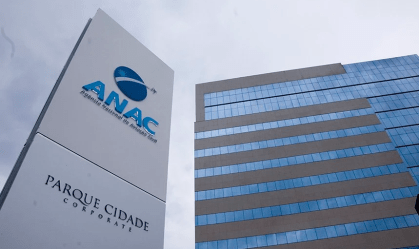 Preço de passagens aéreas domésticas recua 14,7% em setembro, diz Anac