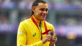 Paulo Henrique Reis levou a medalha de bronze no Salto em distância T13