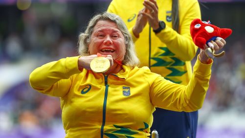 Beth Gomes conquistou o ouro no lançamento de disco F53