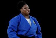 Beatriz Souza vence francesa, vai à final no judô e garante medalha