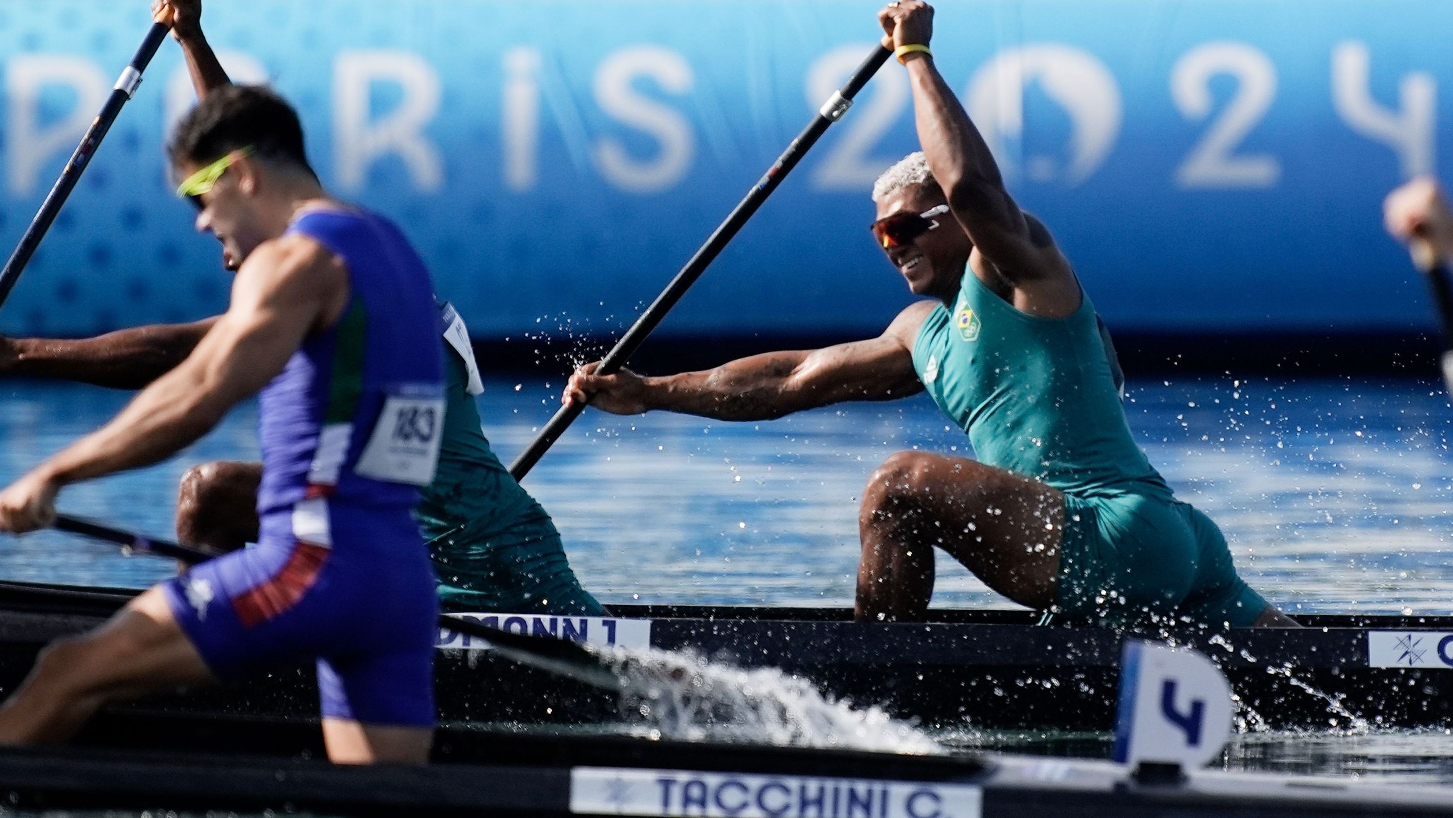 Isaquias Queiroz e Jacky Godmann competiram na primeira eliminatória do C2 500m