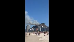 Incêndio no morro Pavão Pavãozinho, no Rio de Janeiro