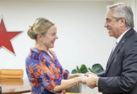 Gleisi Hoffmann faz manifestação pessoal sobre Alberto Fernández: “Agressão contra mulher é intolerável”