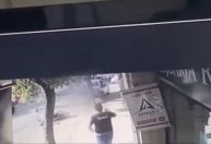 Motociclista é atropelado e fica prensado em árvore em MG