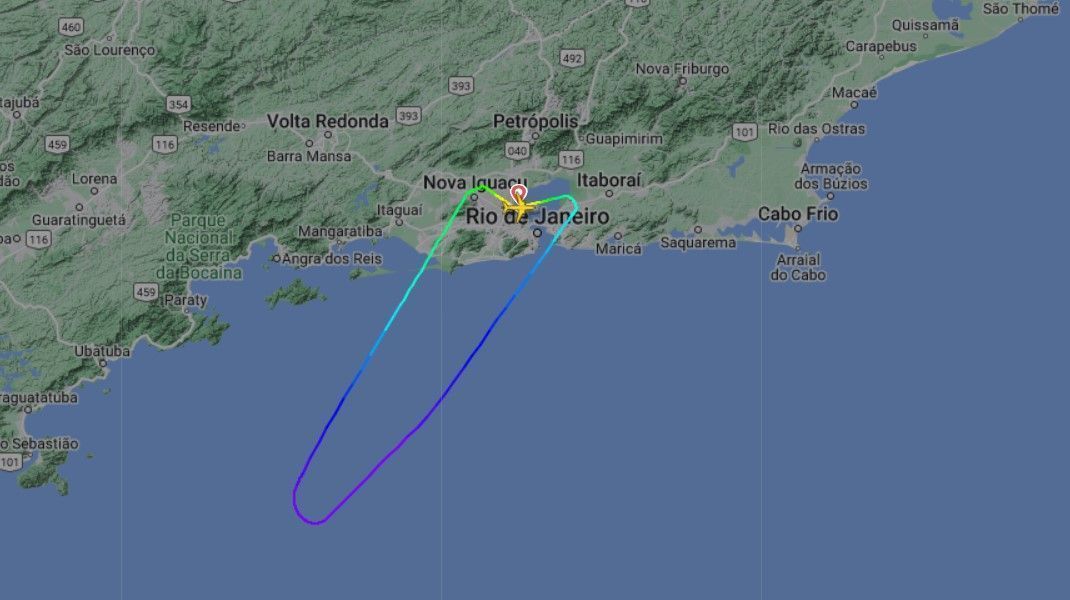 Avião voou por cerca de 20 minutos até iniciar trajeto de retorno ao Galeão • Reprodução/Flightradar24