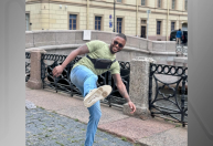 Modelo brasileiro de 23 anos morre em São Petersburgo, na Rússia