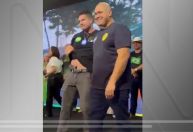 Cuiabá: Pré-candidato a vereador do PL exibe arma na cintura durante convenção
