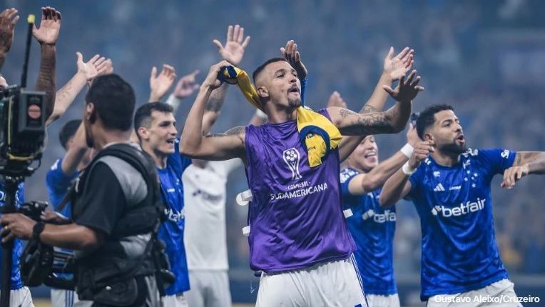 Cruzeiro passa pelo Boca Juniors e se classifica na Sul-Americana