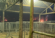 Incêndio atinge festival de música eletrônica no interior de SP; veja imagens