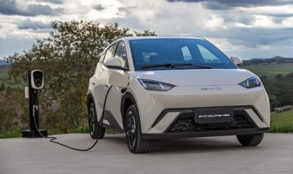 Carregador de 1.000 kW da BYD promete 2 km de autonomia por segundo