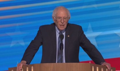 Bernie Sanders defende Kamala Harris perante críticos pró-palestinos