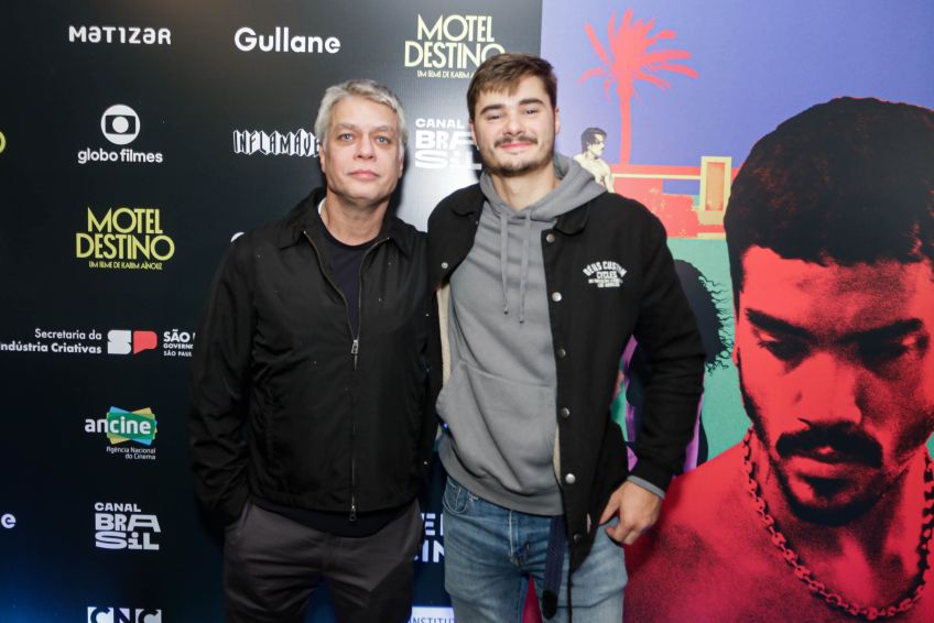 Fábio Assunção e o filho, João, na estreia de "Motel Destino" em São Paulo / Foto: Van Campos/AgNews