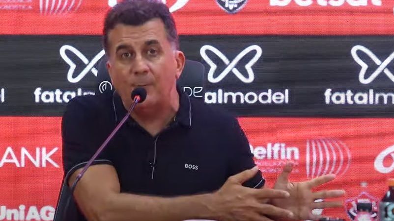 Fabio Motta, presidente do Vitória, faz desabafo em coletiva de imprensa