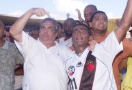 Silvio Santos agradeceu Eurico por “camisa do SBT” no Vasco, diz Euriquinho