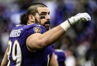 NFL: Jogador do Baltimore Ravens sofre acidente de carro, mas sai ileso