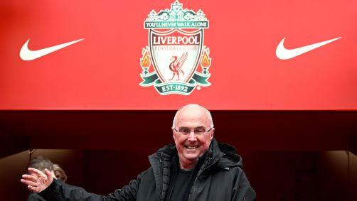 Sven-Goran Eriksson recebeu homenagens do Liverpool, time que sempre quis treinar