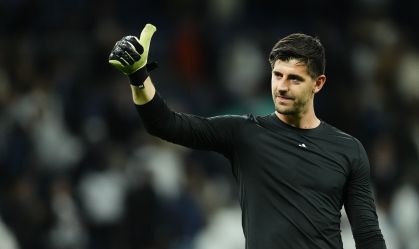 Terceiro goleiro? Ancelotti segue otimista em ter Courtois contra o Arsenal
