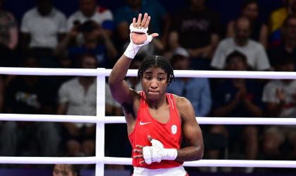 Cindy Ngamba se classificou à semifinal do boxe