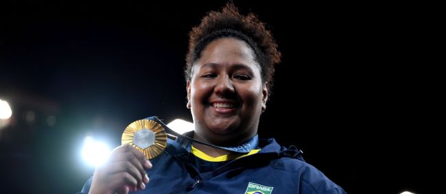 Beatriz Souza, judoca brasileira, conquistou a medalha de ouro na categoria +78kg do judô