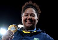 Beatriz Souza vence final do judô e garante 1º ouro do Brasil